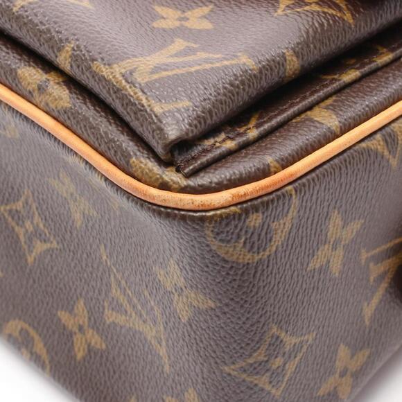 LOUIS VUITTON Brown Monogram Leather Shoulder Bag - Picture 9 of 11